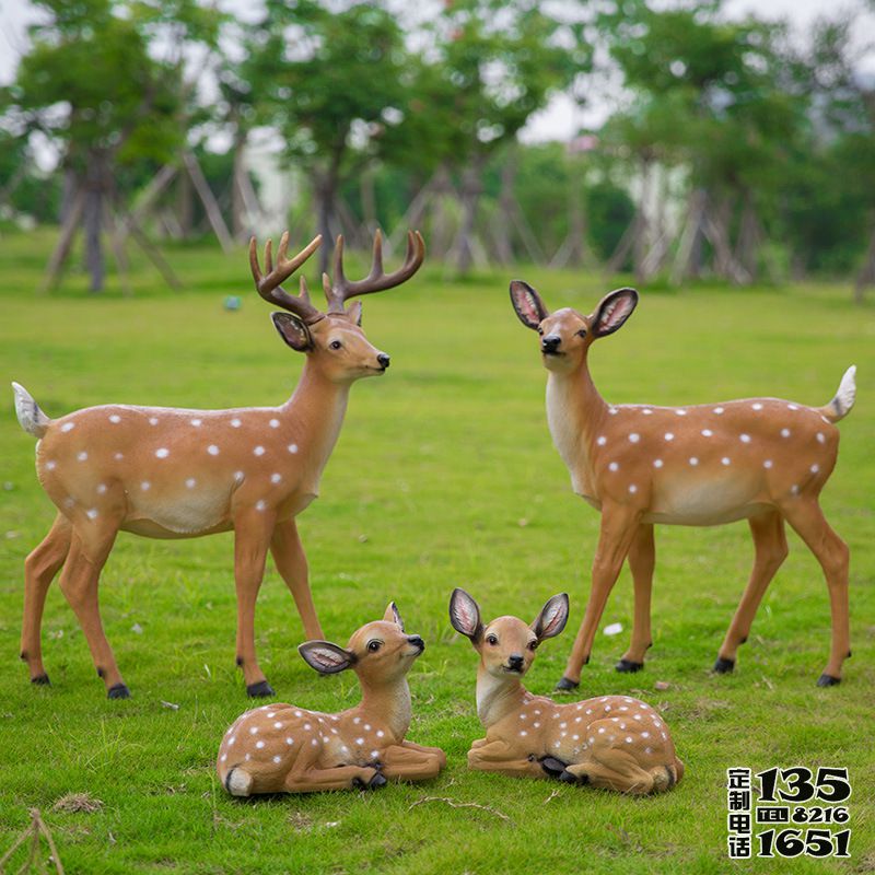 公園玻璃鋼仿真動物梅花鹿雕塑